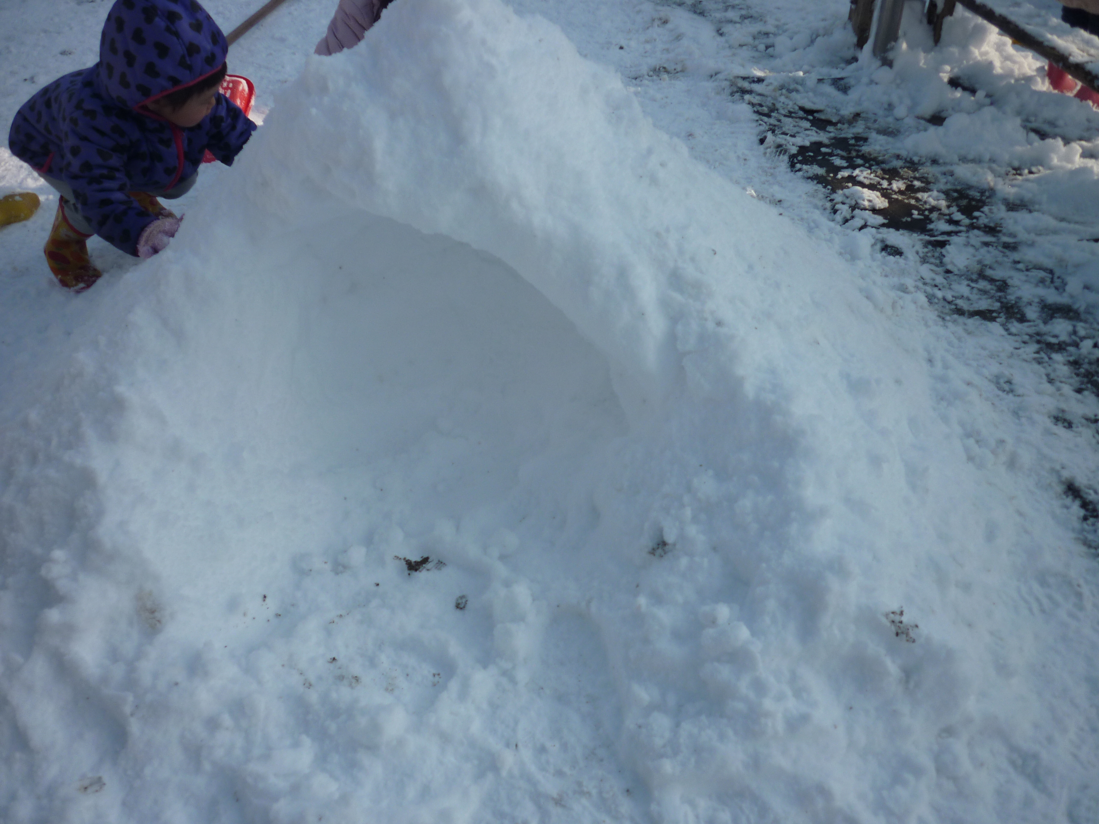 雪あそび！
製作～ひまわり組～