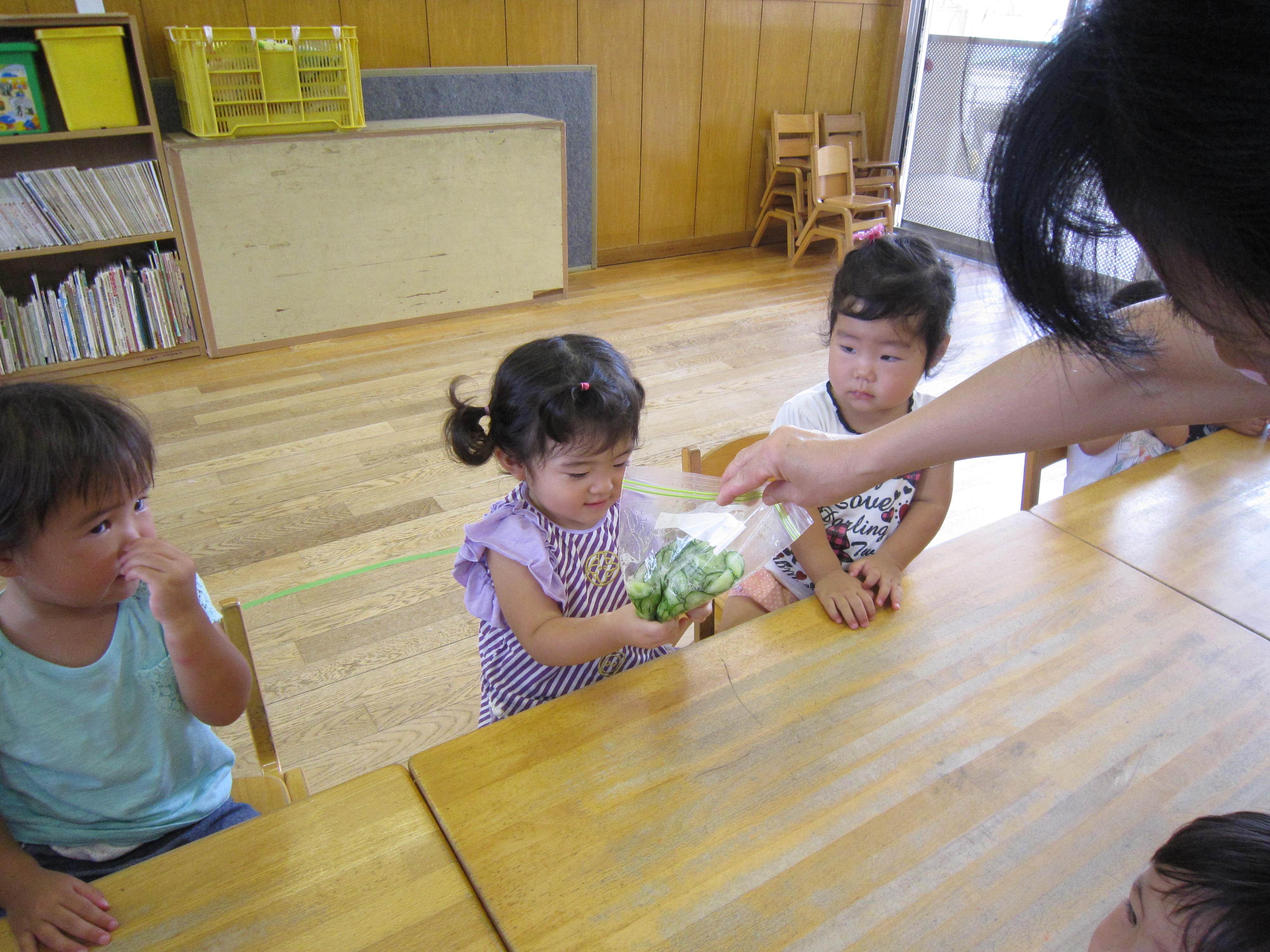 ひまわりぐみ☆夏野菜っておいしそう！！