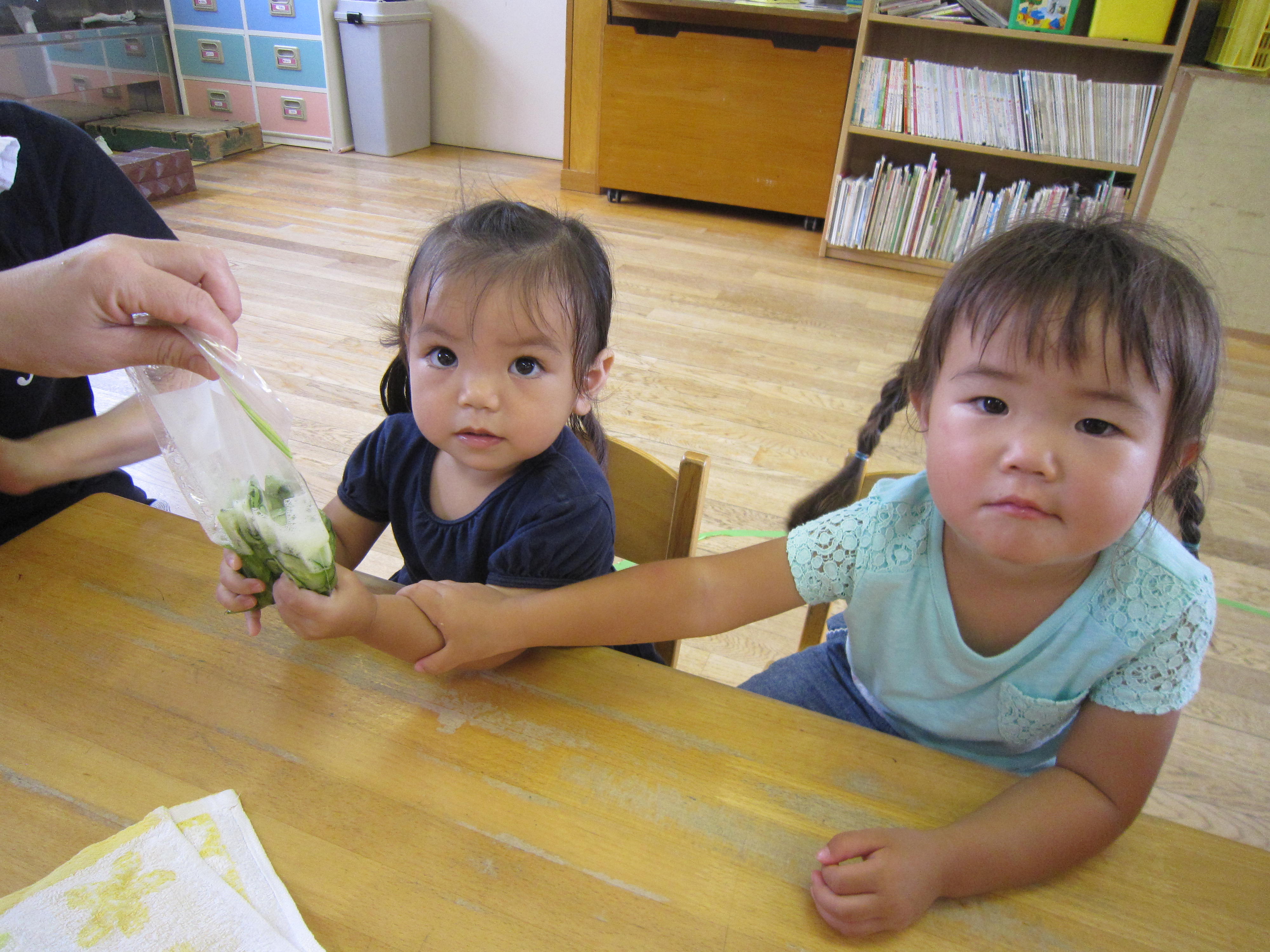 ひまわりぐみ☆夏野菜っておいしそう！！