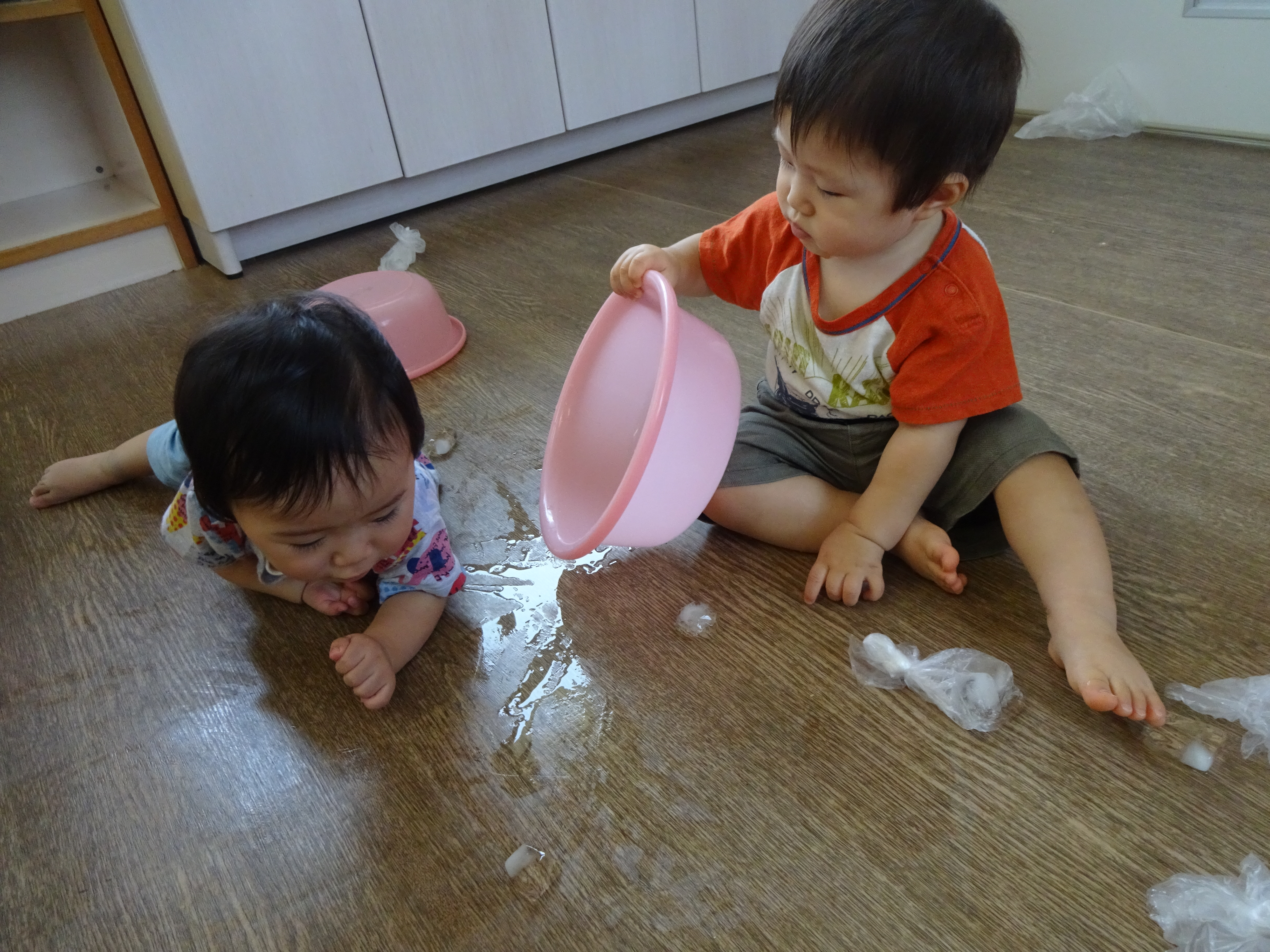水遊び☆泥んこ遊び☆氷遊び　たんぽぽぐみ